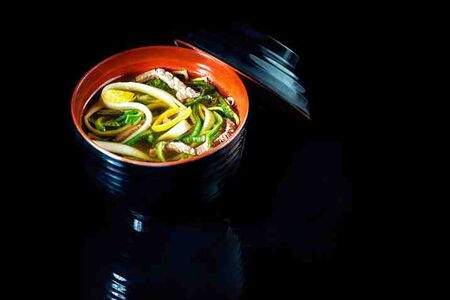 Суп с лапшой удон