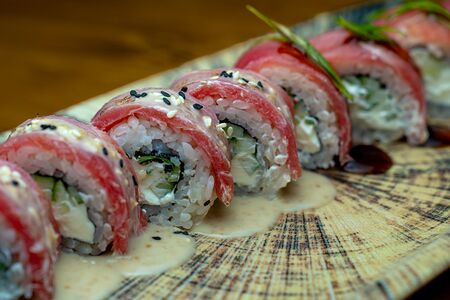 Кинг ролл Опаленный тунец