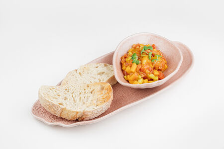 Тар тар из тунца с нектарином и соусом из манго