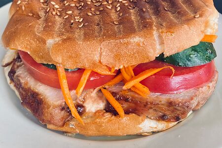 Бургер с шашлыком