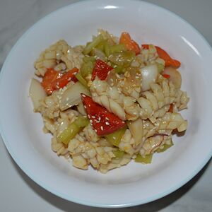 Салат с кальмаром