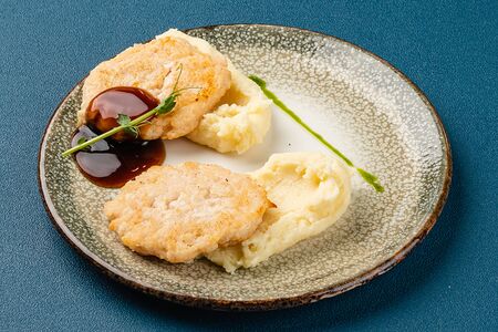 Оладьи куриные с картофельным пюре