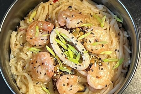 Удон с морепродуктами