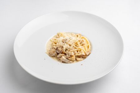 Альфредо с курицей и грибами