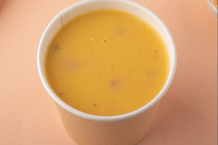 Гороховый суп с копченостями и гренками