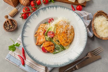 Цезарь с курицей