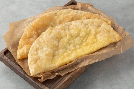 Чебуреки с сыром 