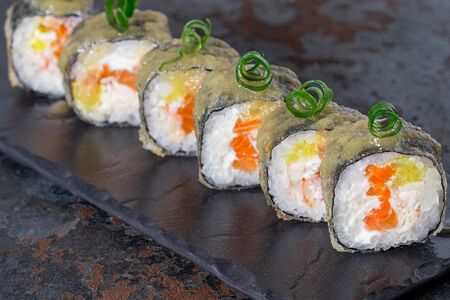 Ролл Филадельфия с крабом