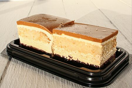 Пирожное карамельное 2 штуки