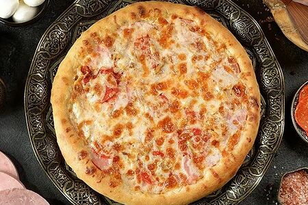 Открытый пирог Мясное ассорти