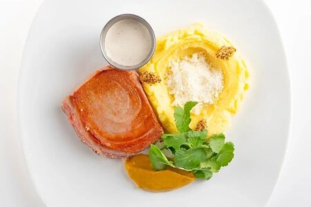 Стейк из тунца с пюре С собой