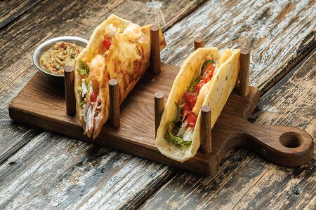 Такос с креветками 