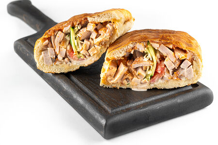 Шаурма в хлебе куриная