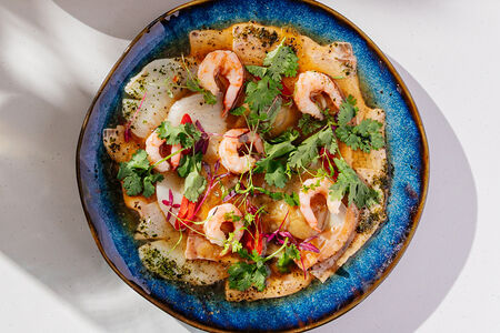 Севиче Палтус, лосось, креветки 