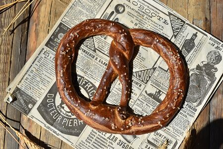 Котелка с крупной морской солью