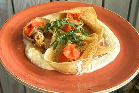 Блины с лососем