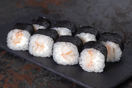 Ролл Сливочная креветка