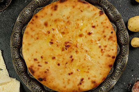 Осетинский пирог с сыром и картофелем