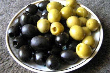 Маслины, оливки