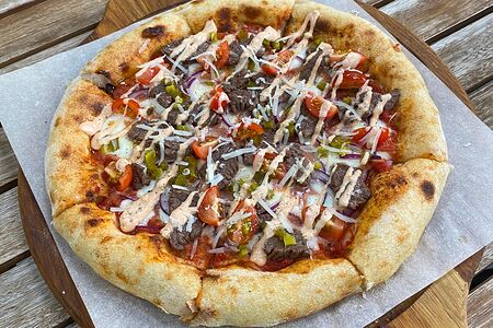 Пицца с говяжьей вырезкой