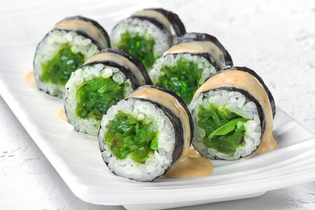 Мини ролл с чукой