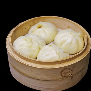 Булочка Баоцзы с креветками и кукурузой в соевом соусе