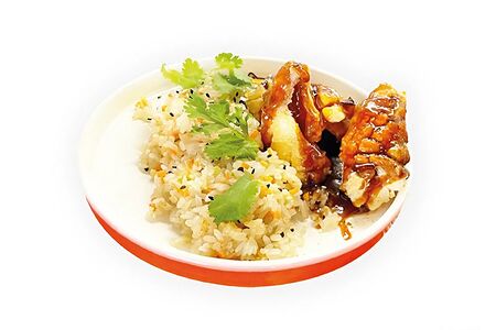 Жареный рис с окунем в соусе мисо