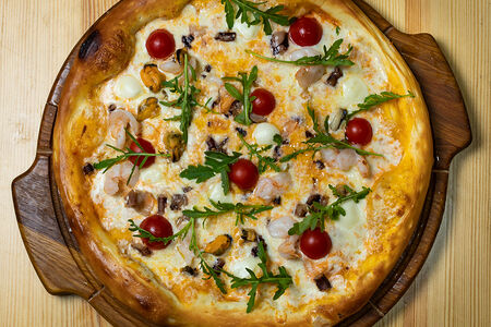 Пицца Морская Делюкс 35 см