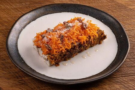 Морковный пирог