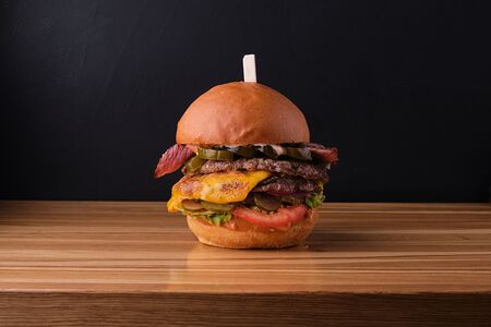 Двойной острый Яс