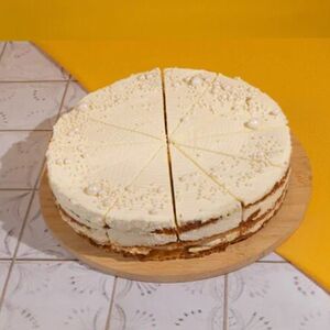 Торт молочная девочка