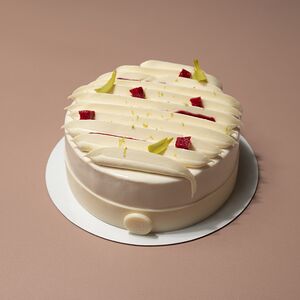 Торт Малина-матча-намелака