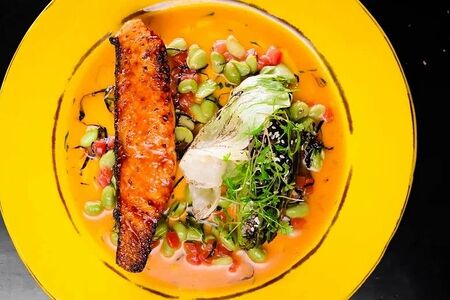 Лосось с авокадо