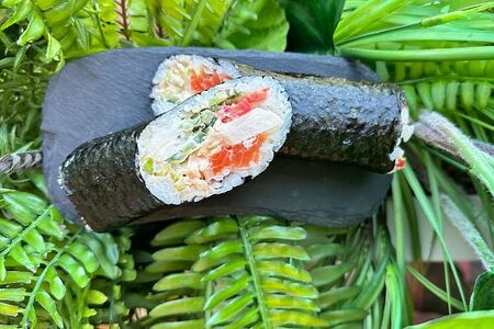 Кинг Ролл с лососем и курочкой