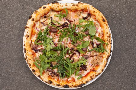 Пицца с тунцом