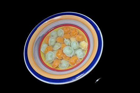 Пельмешки цветные с курицей