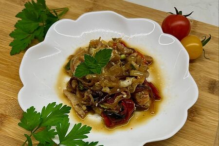 Салат пикантный со свининой