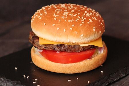 Чизбургер – сырная феерия в каждом укусе