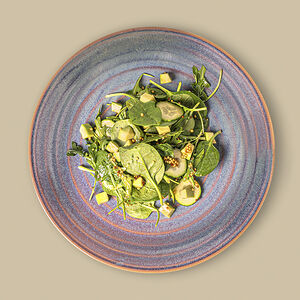 Салат Зеленый с рукколой, шпинатом и авокадо