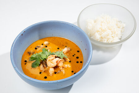 Том ям с креветками