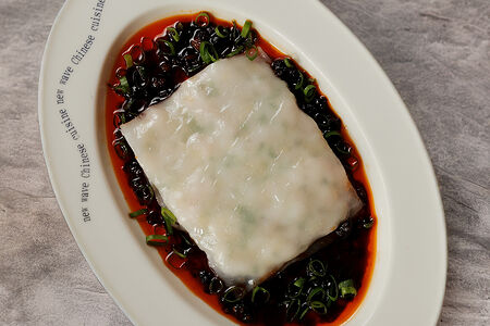 Чонг Фан с креветками и пряным чили-гарлик маслом