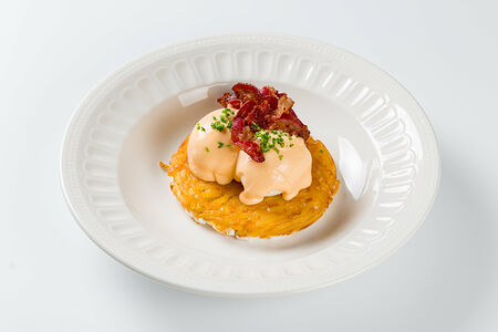 Драник с яйцом и говяжьим беконом