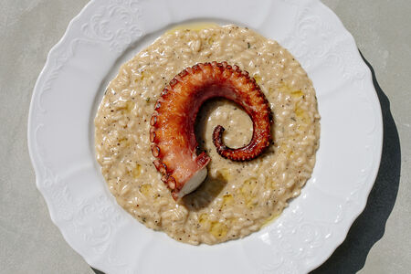 Ризотто качо э пепе с осьминогом