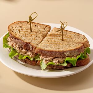 Сэндвич с тунцом