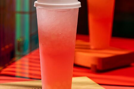 Лимонад Клубника-Личи с джусболлами