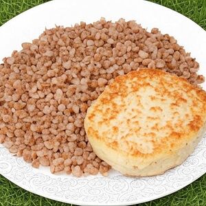 Гречка с куриной котлетой