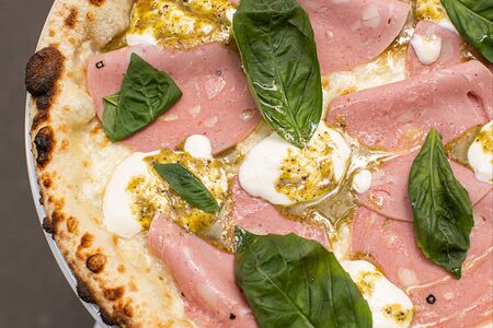 Мортаделла со страчателлой 22 см