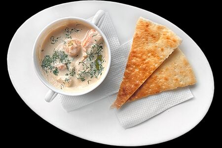 Суп сливочный с лососем