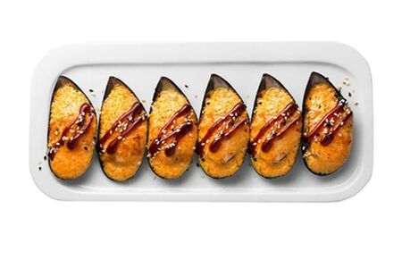 Мидии в створках сырные