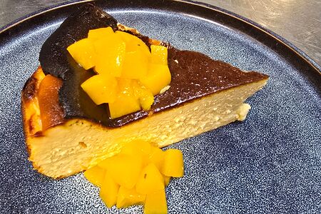 Чизкейк баскский